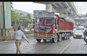 Mumbai Bans Large Vehicles From Feb 1: Check What’s Allowed, What’s Not!