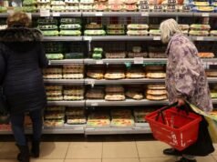 Retail sales unchanged in December from November, closing out year on a lackluster tone